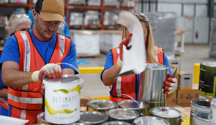 FACTORY PACKED SPRAY PAINT